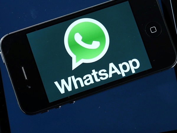 iphone whatsapp not sending messages
