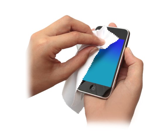 dry water damaged iphone with cloth